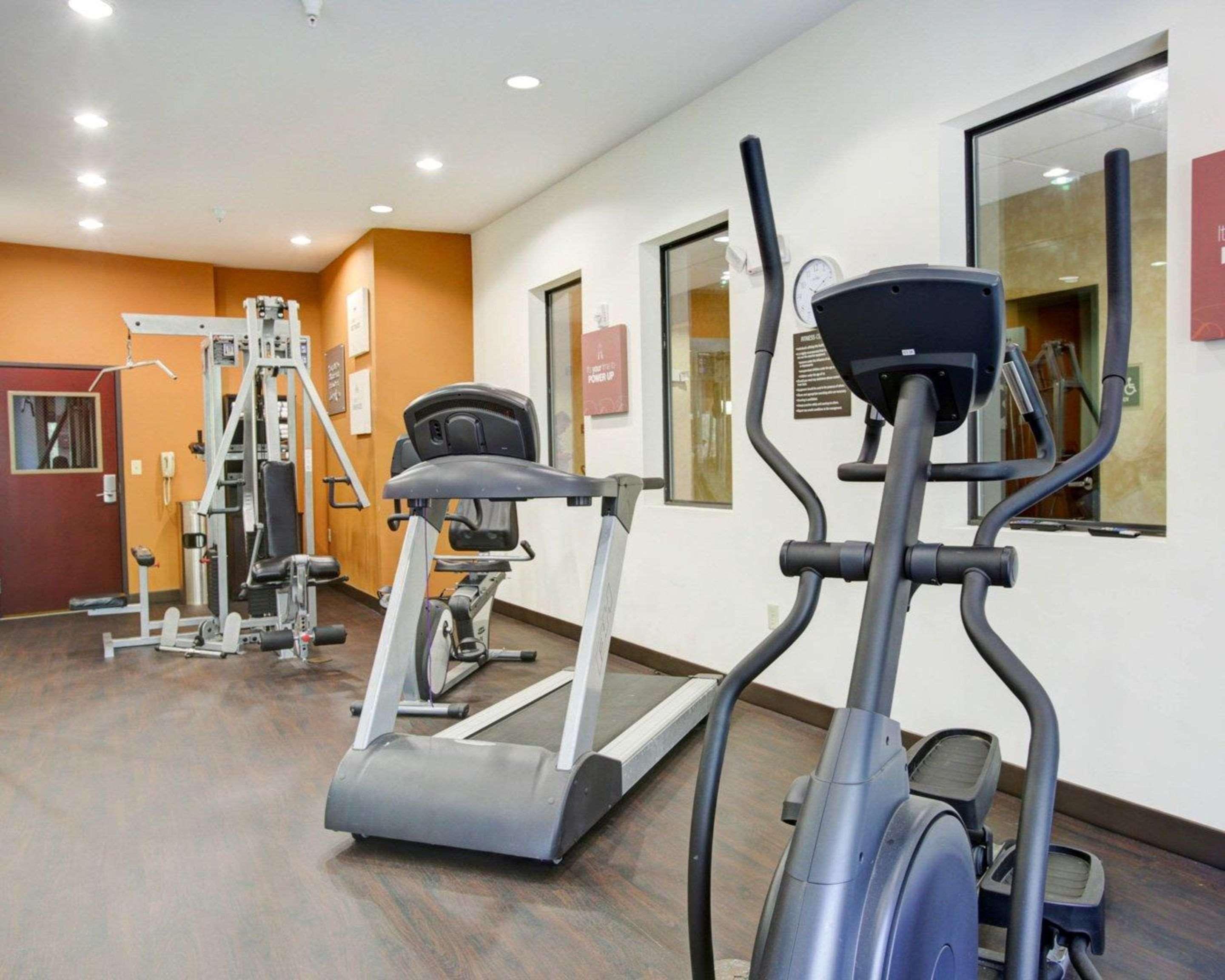 Comfort Suites Old Town Спринг Экстерьер фото