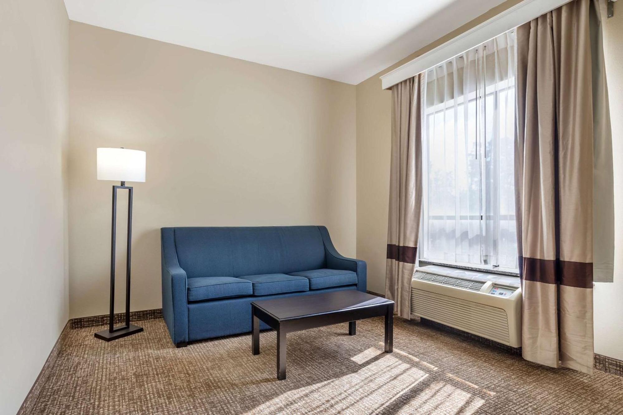 Comfort Suites Old Town Спринг Экстерьер фото