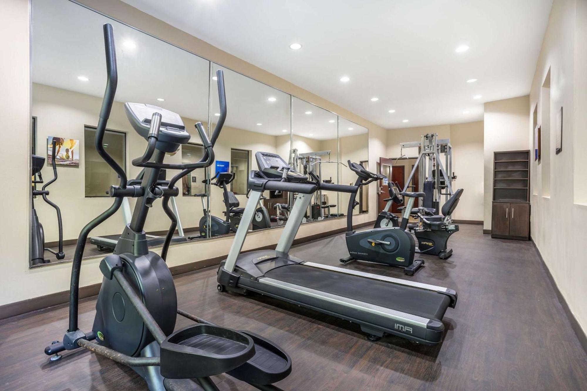Comfort Suites Old Town Спринг Экстерьер фото