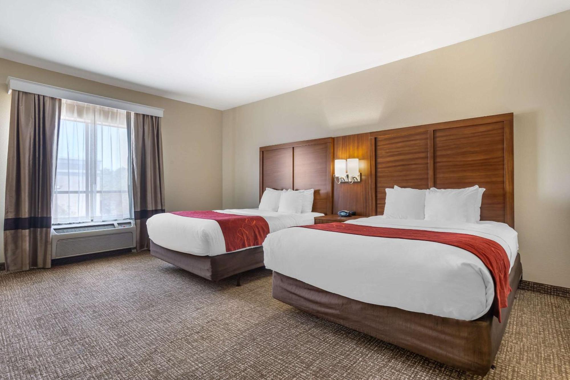 Comfort Suites Old Town Спринг Экстерьер фото